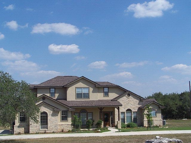 1st image of 664 Suncrest Dr