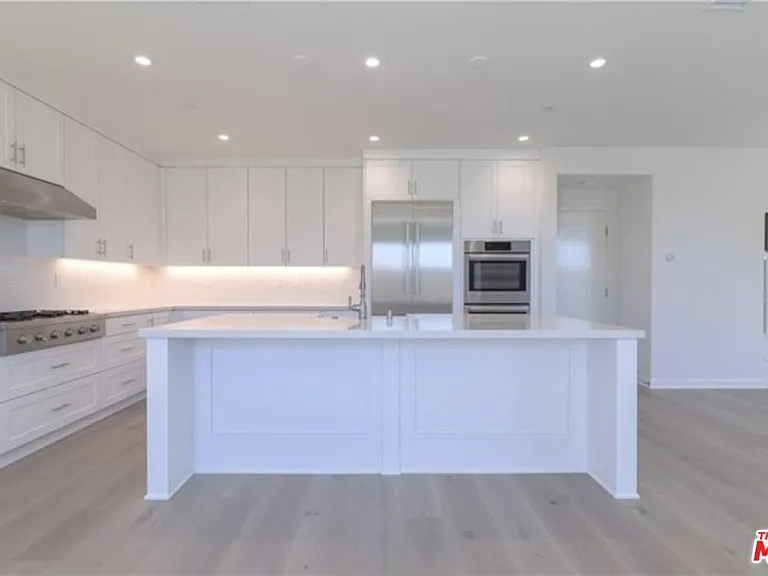 113 Escala — Photo 7