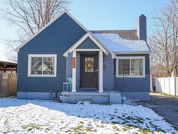 2nd image of 720 E Spring View Dr