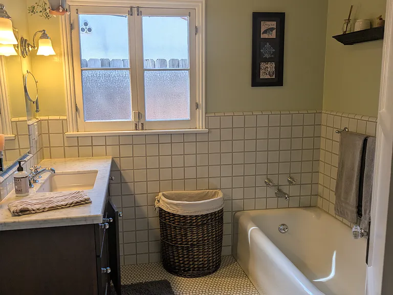8339 Holy Cross Pl — Photo 26