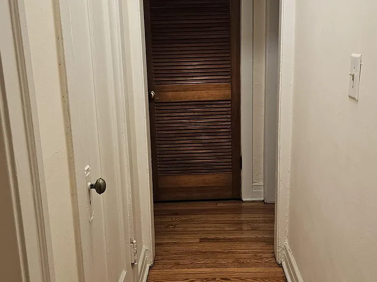 6812 N Greenview Ave #1 — Photo 6