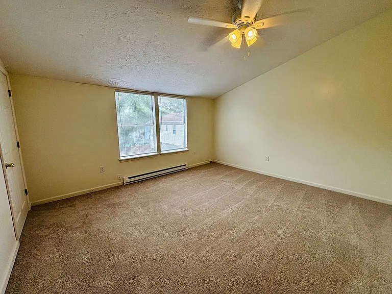 345 Wakeman Ct — Photo 16