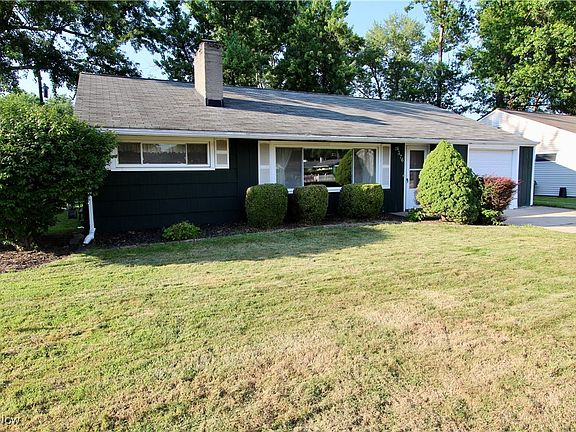 3rd image of 376 Girard Dr