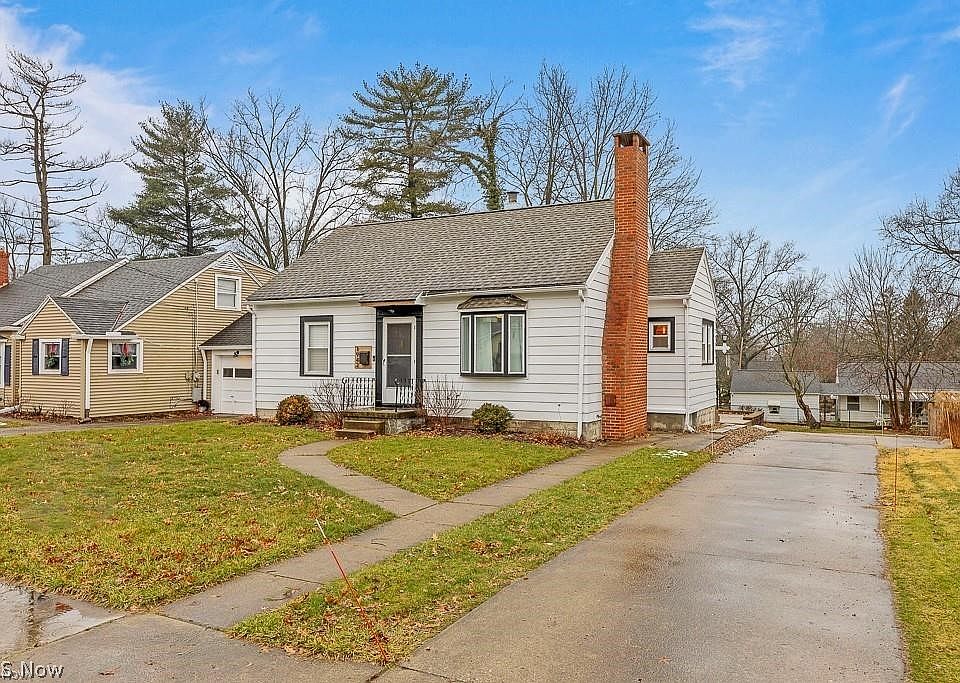 1st image of 1942 Fisher Dr