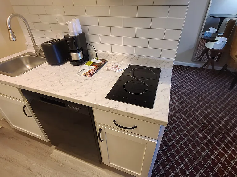 Presque Isle Extended Stay Suites — Photo 36
