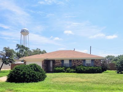 410 Grant St, Smyer, TX, 79367