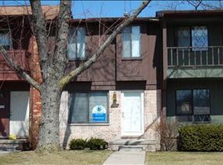 3168 Summers Rd #1, Keego Harbor, MI 48320