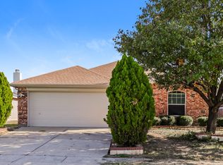 3020 Meadowbrook Dr, Grand Prairie, TX 75052