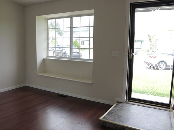 4th image of 603 Canterbury Ct