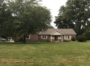 5910 Poinsettia Dr, Lafayette, IN 47905