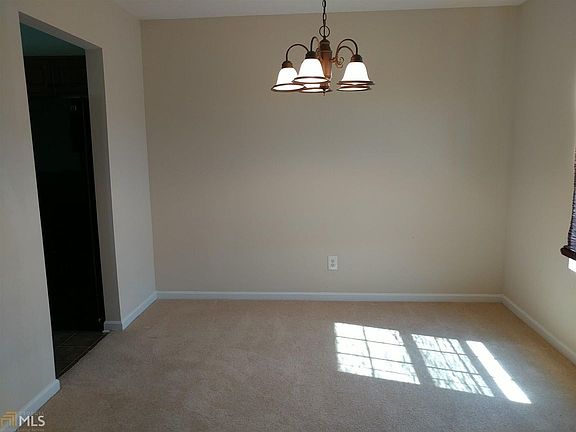 4th image of 9062 Whispering Pines Blvd