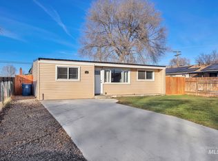 640 S 12th St E, Mountain Home, ID 83647