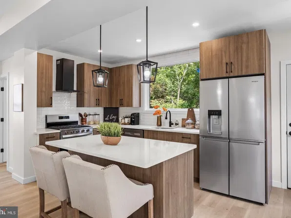 140 Washington Ave, Collingswood, NJ 08108