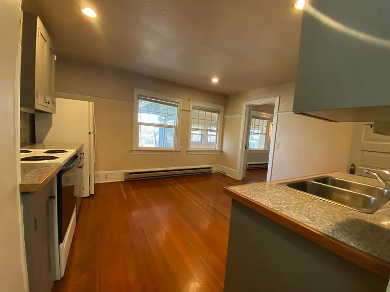 1621 W. 9th Ave — Photo 7