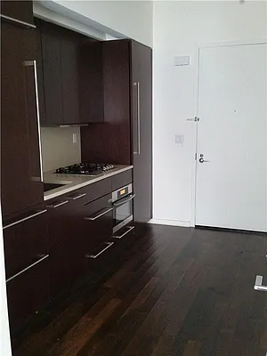 Rented by Kian Realty | media 25