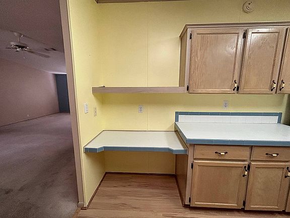5th image of 997 E Palm Valley Dr