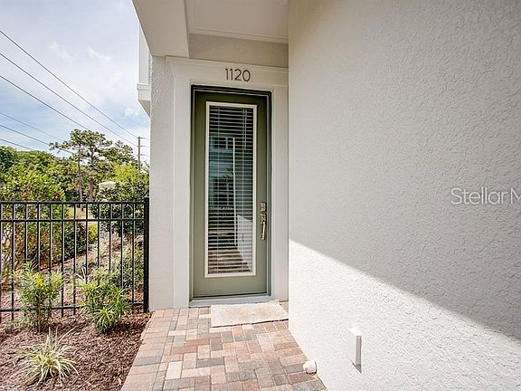 3rd image of 1120 Mahonia Ct