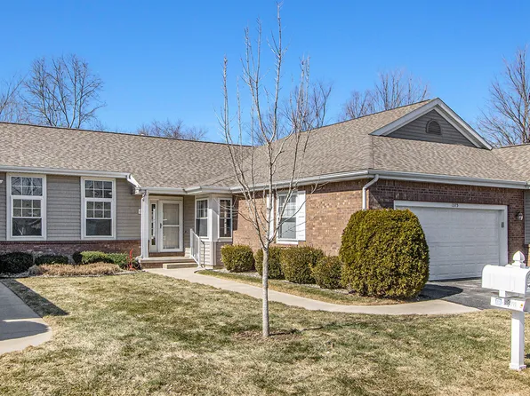 1375 S Village Cir, Kalamazoo, MI 49009