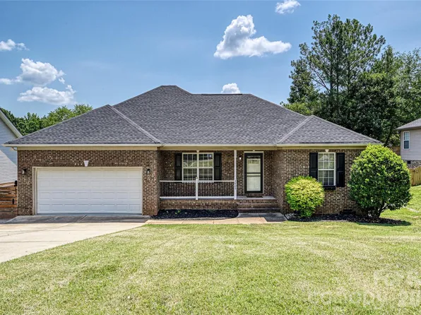 3805 Cassidy Dr, Waxhaw, NC 28173
