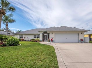 3 Sportsman Cir, Rotonda West, FL 33947