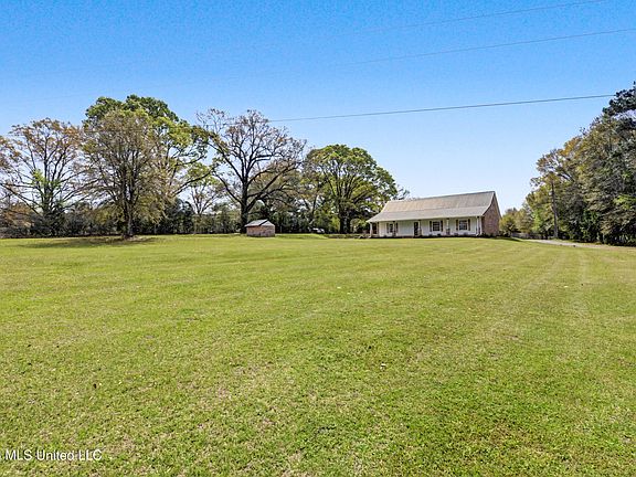 3rd image of 222 Gristmill Rd