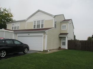 201 Wedgewood Cir, Lake In The Hills, IL 60156