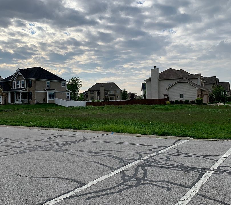 2nd image of 25316 Wilson Ct