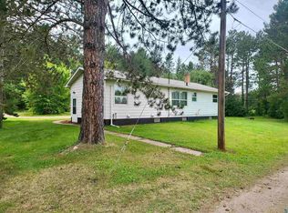 4808 Cedar Island Dr, Eveleth, MN 55734