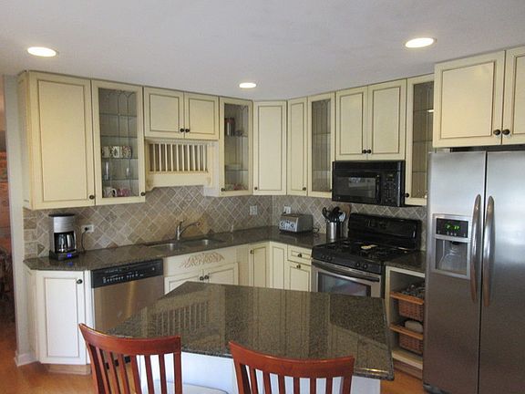 4th image of 1333 Briarwood Dr