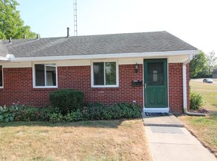 214 N 2nd St #B, Waterville, OH 43566