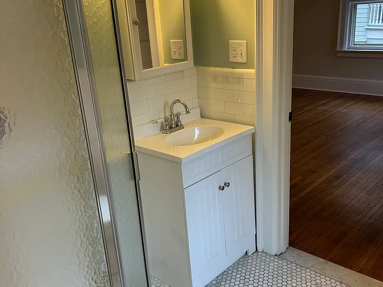368 Linwood Ave #4 — Photo 16