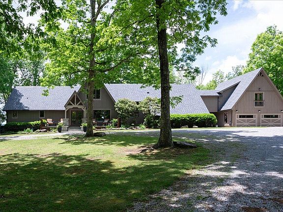 2nd image of 1517 Laurel Lake Dr