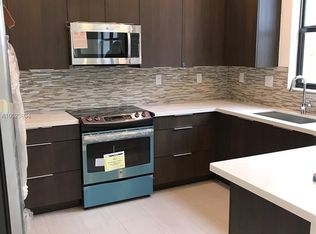10561 NW 78th Ter, Doral, FL 33178