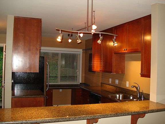 4th image of 130 105th Ave SE #208