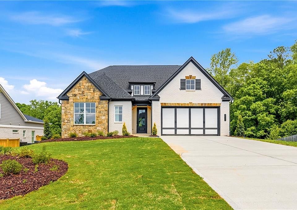 1st image of 2690 Marie Way