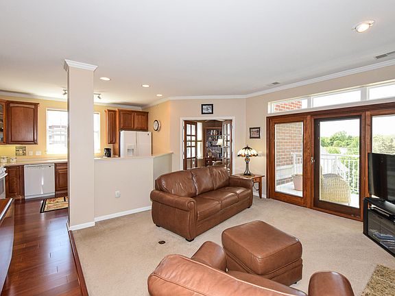 5th image of 3862 S Lake Dr #141