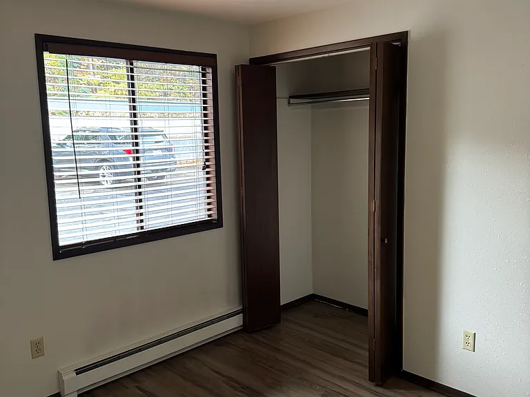 Bedroom 2/office space