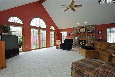 3rd image of 33085 Seneca Dr