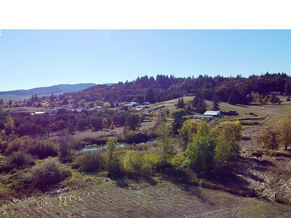 5th image of 0 8th Ave