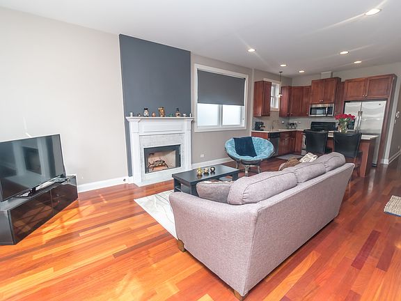 4th image of 3120 W Cortland St Unit 2