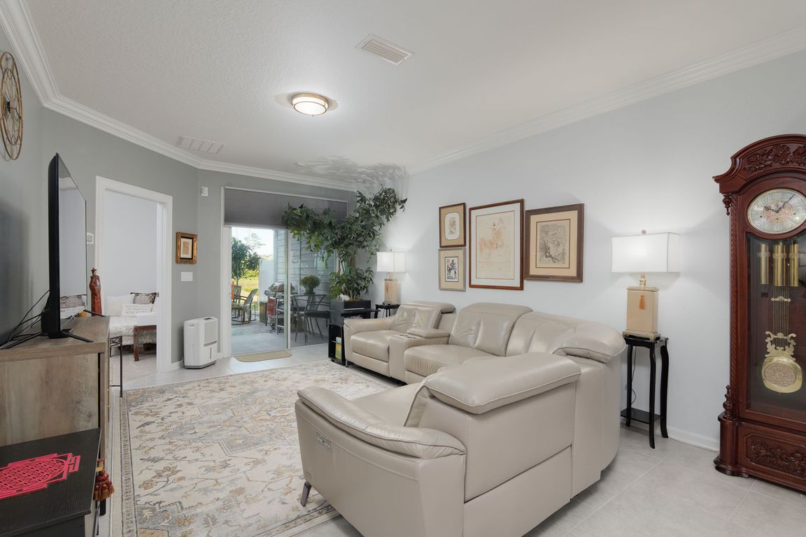 next background image