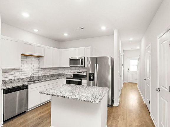 2nd image of 133 Cecil Rd