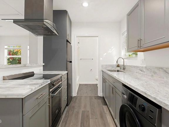 2nd image of 3824 Elm Ave #B