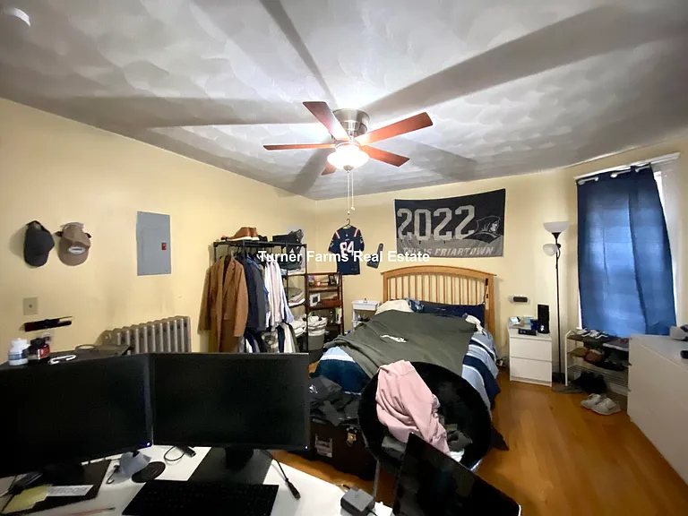 221 Holland St #2R — Photo 33