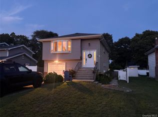 73 Cherokee Avenue, West Islip, NY 11795