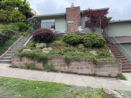 1619 Le Roy Ave Photo 1