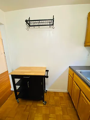 Rented by Compass | media 51