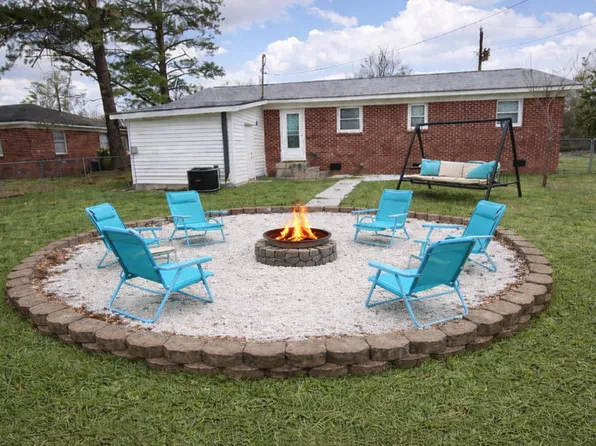 426 Clarine Dr, Goose Creek, SC 29445