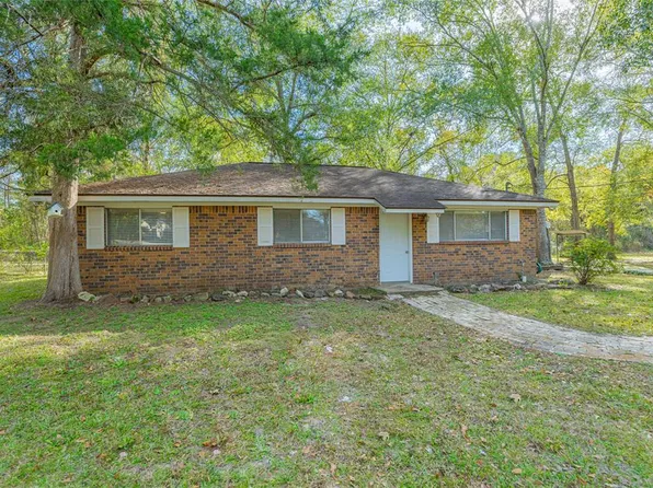 411 Maple Lane, Conroe, TX 77304