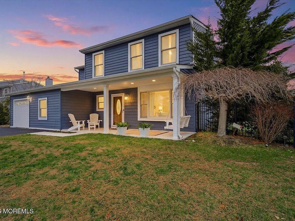 1st image of 8 Moss Haven Way